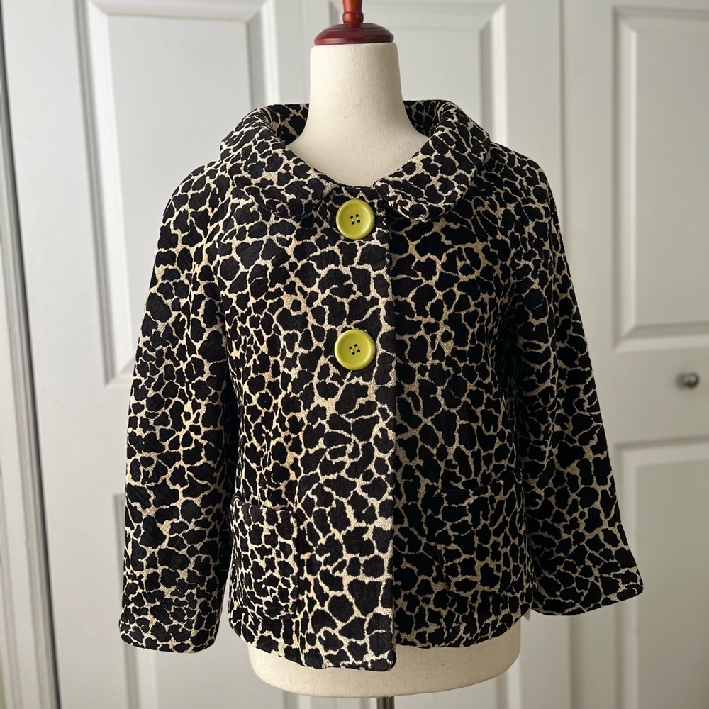 Three Sisters cropped jacket.